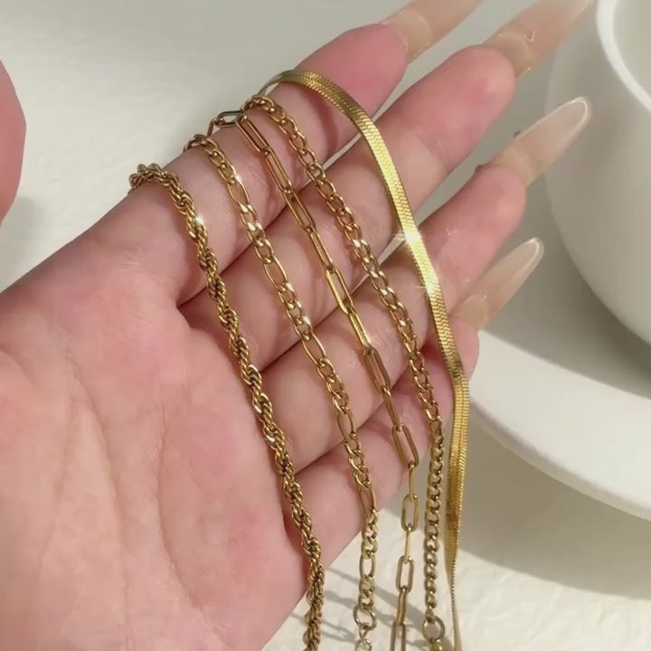 Dainty Layered Chain Bracelet Set